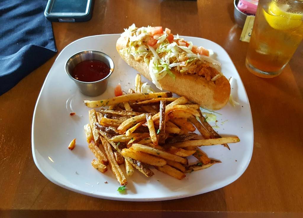 Lugos | restaurant | 107 S Main St, Dickson, TN 37055, USA | 6154410085 OR +1 615-441-0085