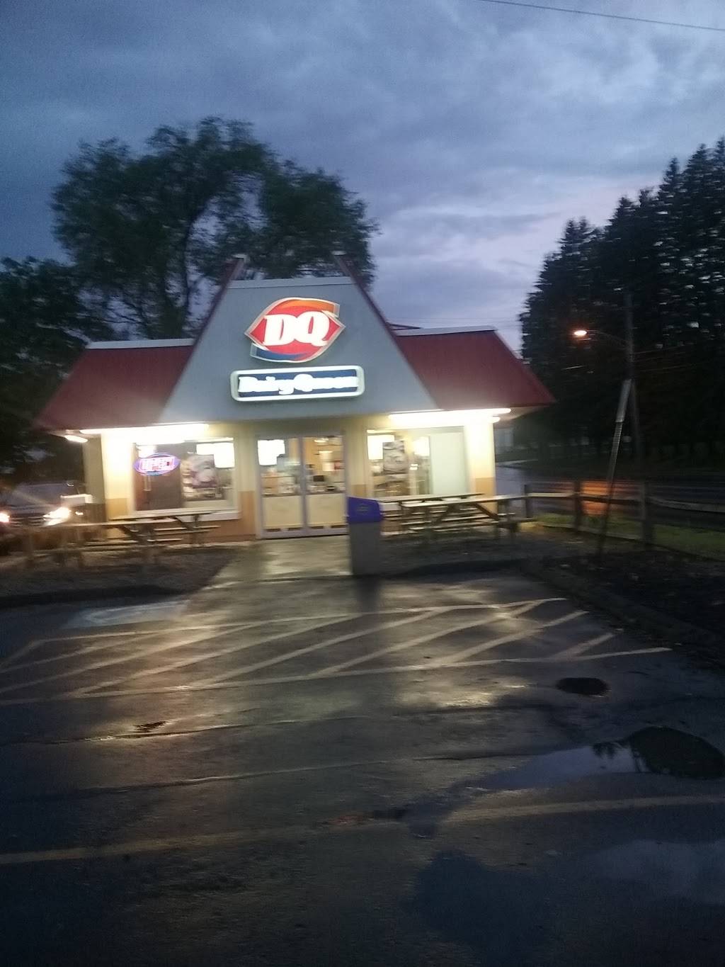 Dairy Queen | restaurant | 161 College Ave, Waterville, ME 04901, USA | 2078731677 OR +1 207-873-1677