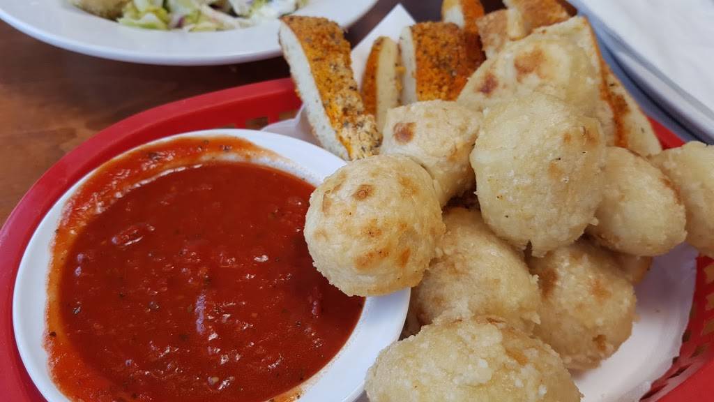 Big Bills New York Pizza | restaurant | 8243 S Holly St, Centennial, CO 80122, USA | 3037419245 OR +1 303-741-9245