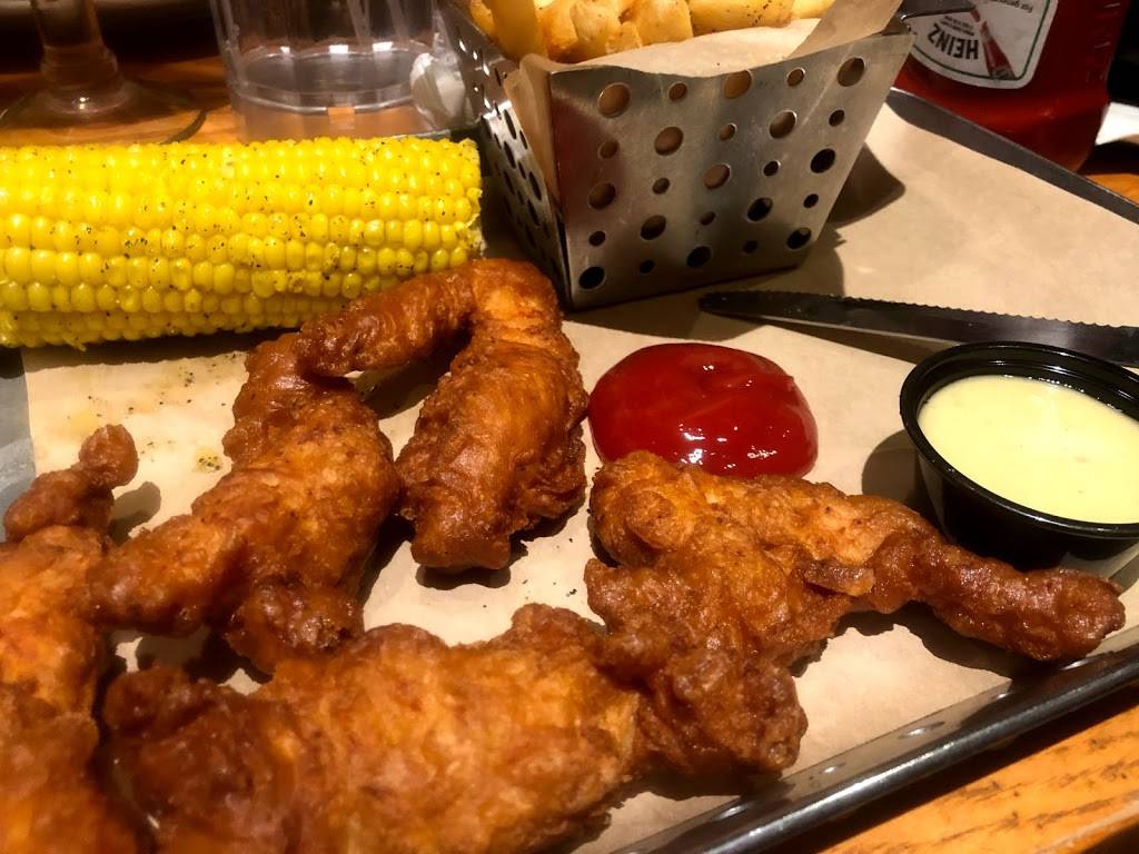 Chilis Grill & Bar | restaurant | 6379 S Southlands Pkwy, Aurora, CO 80016, USA | 3036275770 OR +1 303-627-5770