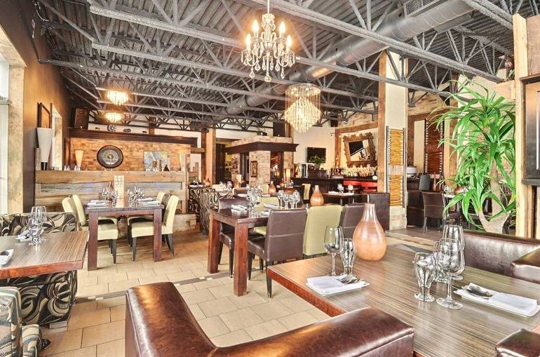 Restaurant Isola Bella Terrebonne | restaurant | 3437 Boulevard de la Pinière, Terrebonne, QC J6X 0A1, Canada | 4503261377 OR +1 450-326-1377