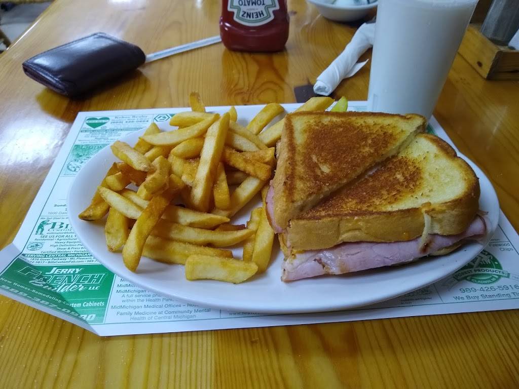 Woodland Diner | restaurant | 350 M-61, Gladwin, MI 48624, USA | 9894267440 OR +1 989-426-7440