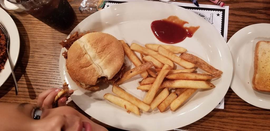 Oakwood Smokehouse & Grill | restaurant | 230 Citrus Tower Blvd, Clermont, FL 34711, USA | 3523940036 OR +1 352-394-0036