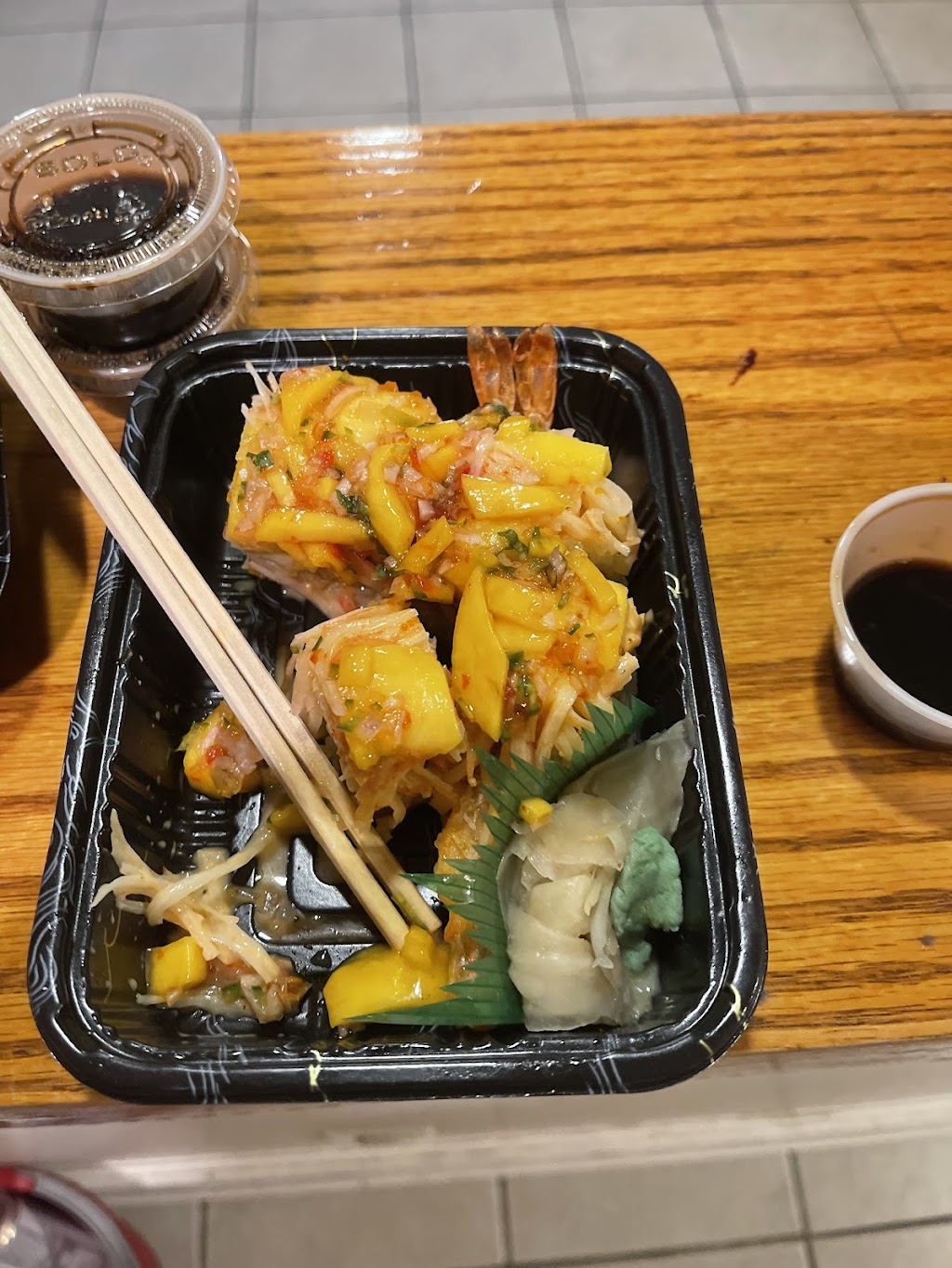 Finest Sushi | restaurant | 41-02 Greenpoint Ave, Queens, NY 11104, USA | 3475310326 OR +1 347-531-0326