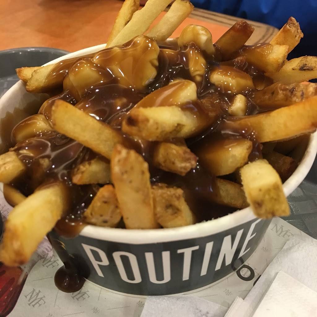 New York Fries | restaurant | 9350 Yonge St, Richmond Hill, ON L4C 5G2, Canada | 9057602244 OR +1 905-760-2244