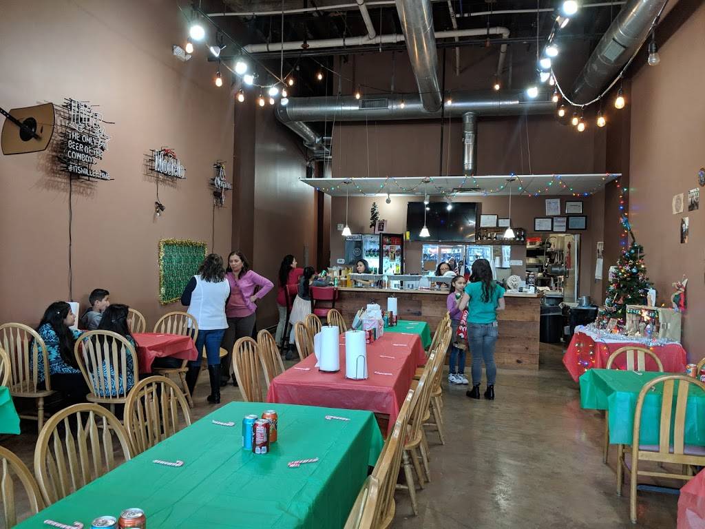 J.D.s BBQ & Grill | restaurant | 311 W Jefferson Blvd, Dallas, TX 75208, USA | 2143778775 OR +1 214-377-8775