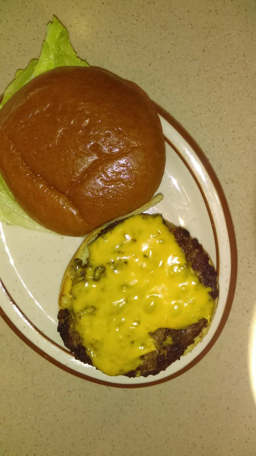 Leos Coney Island | restaurant | 15010 Silver Pkwy, Fenton, MI 48430, USA | 8106208400 OR +1 810-620-8400