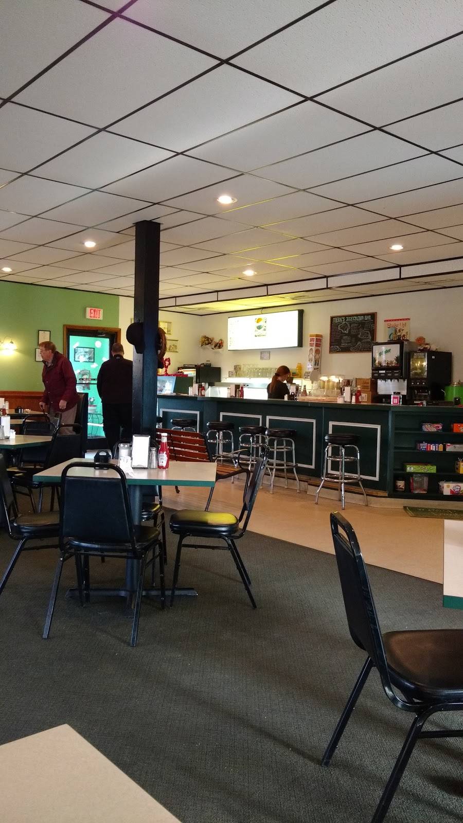 Merks Place | restaurant | 2106 W 3rd St, Farmville, VA 23901, USA | 4343924746 OR +1 434-392-4746