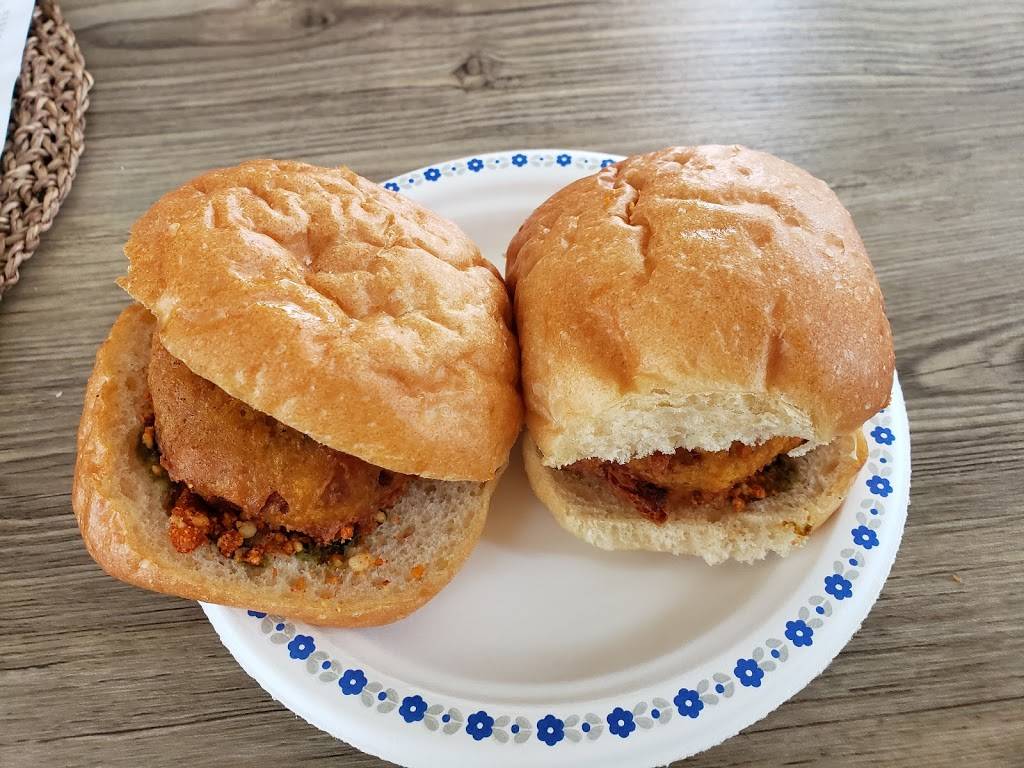 Imli Foods | restaurant | 5359 Timberlea Blvd # 55, Mississauga, ON L4W 2R7, Canada | 9056142000 OR +1 905-614-2000