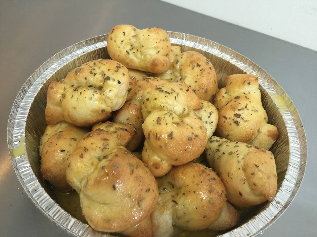 Boss Pizza n Subs | restaurant | 16451 NE 15th Ave, North Miami Beach, FL 33162, USA | 3059483838 OR +1 305-948-3838