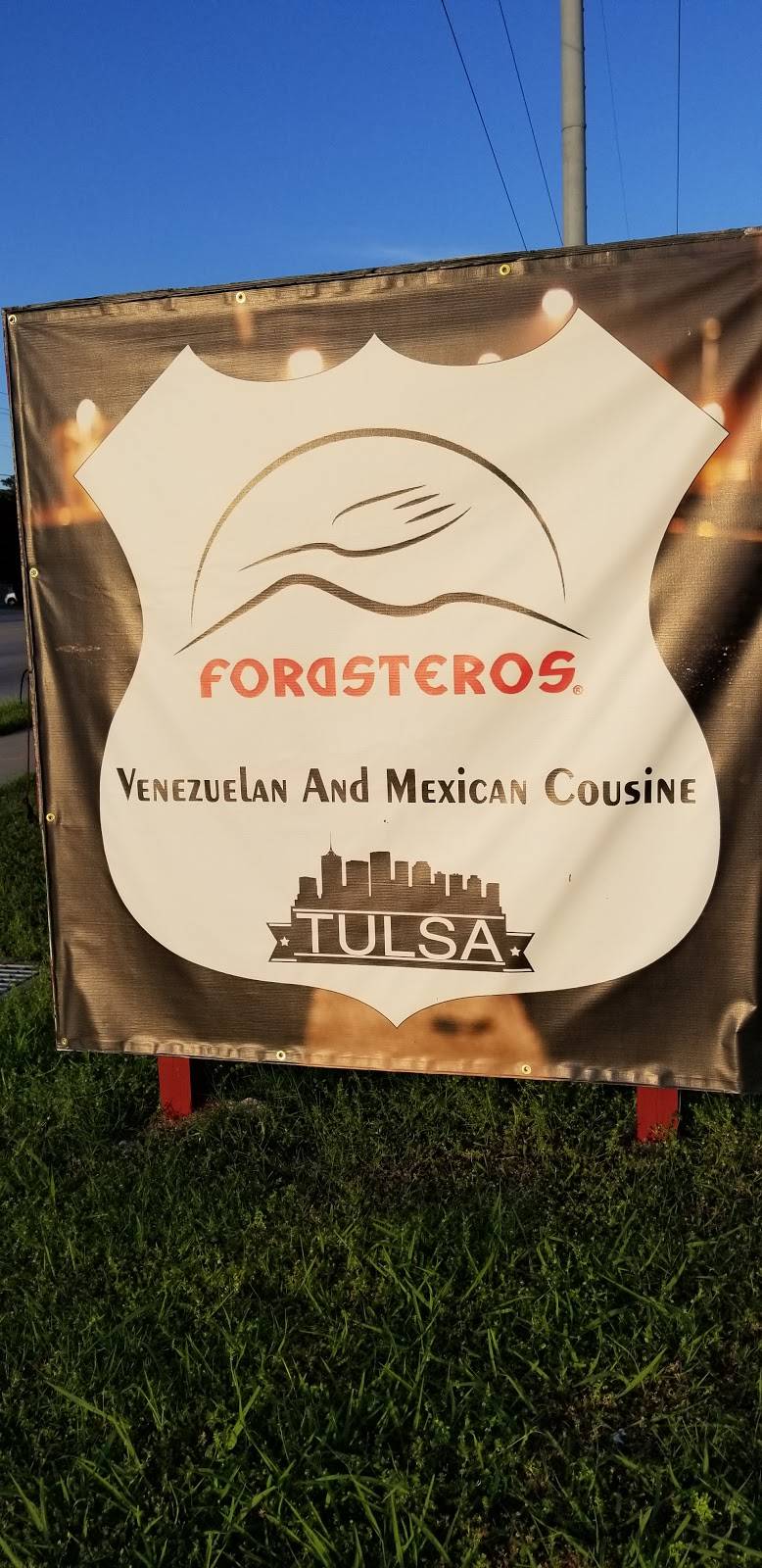 Forasteros Venezuelan and Mexican cuisine | restaurant | 11720 E 11th St, Tulsa, OK 74128, USA | 9184422229 OR +1 918-442-2229