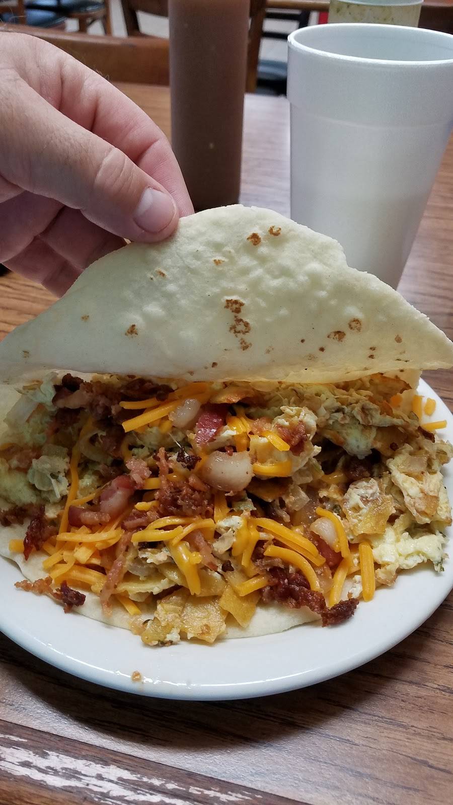 Alexs Tacos | restaurant | 5618, 2523 Memorial Blvd, Kerrville, TX 78028, USA | 8309559500 OR +1 830-955-9500