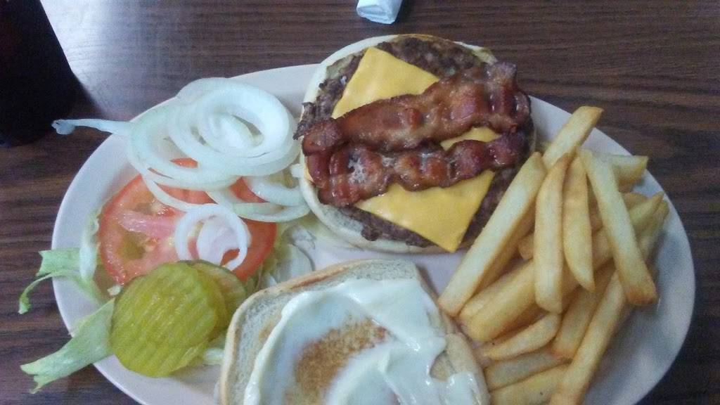 Moes Place | restaurant | 5012 N MacArthur Blvd, Warr Acres, OK 73122, USA | 4054957030 OR +1 405-495-7030