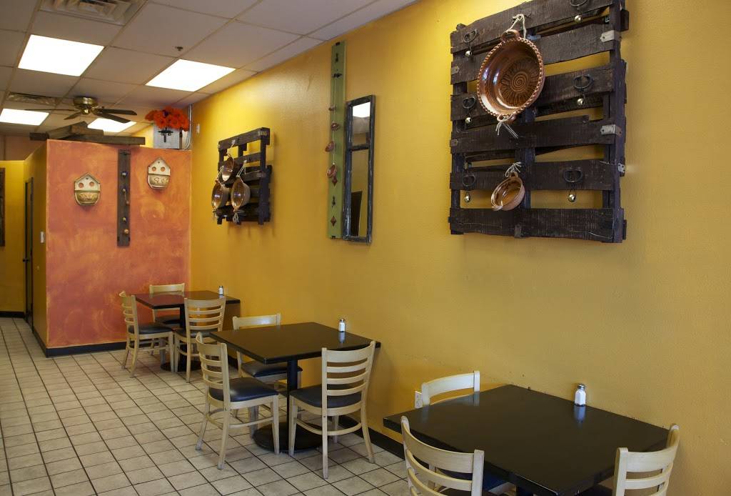 Las Cazuelas | restaurant | 9711 S Eastern Ave H8, Las Vegas, NV 89183, USA | 7028370204 OR +1 702-837-0204