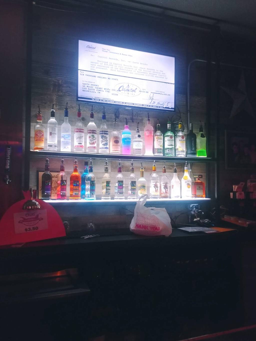 Thunderbird K.S.C. Tavern | restaurant | 8122 NE, I-69, Pleasant Valley, MO 64068, USA | 8164599934 OR +1 816-459-9934