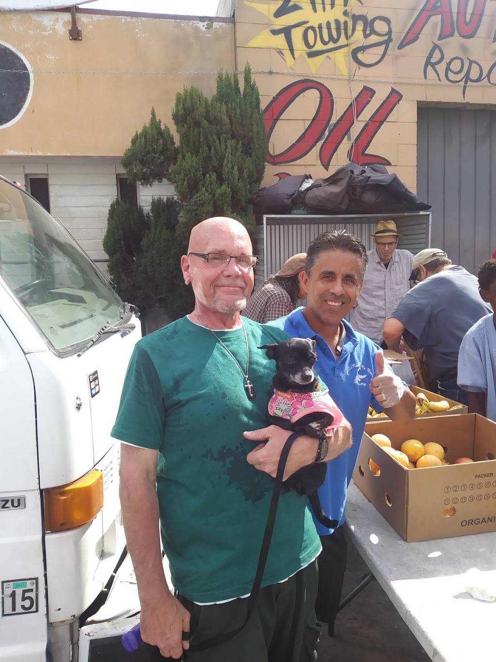 Johns Garage | restaurant | 801 E 6th St, Los Angeles, CA 90021, USA | 8188188521 OR +1 818-818-8521