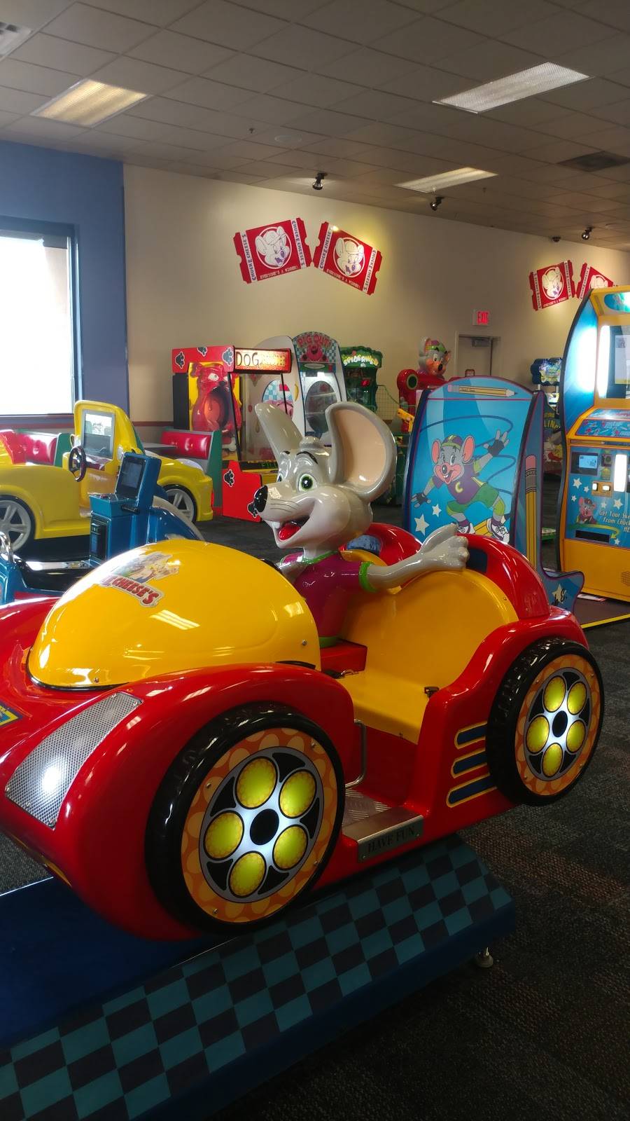 Chuck E. Cheese | restaurant | 710 Sunland Park Dr, El Paso, TX 79912, USA | 9155870886 OR +1 915-587-0886