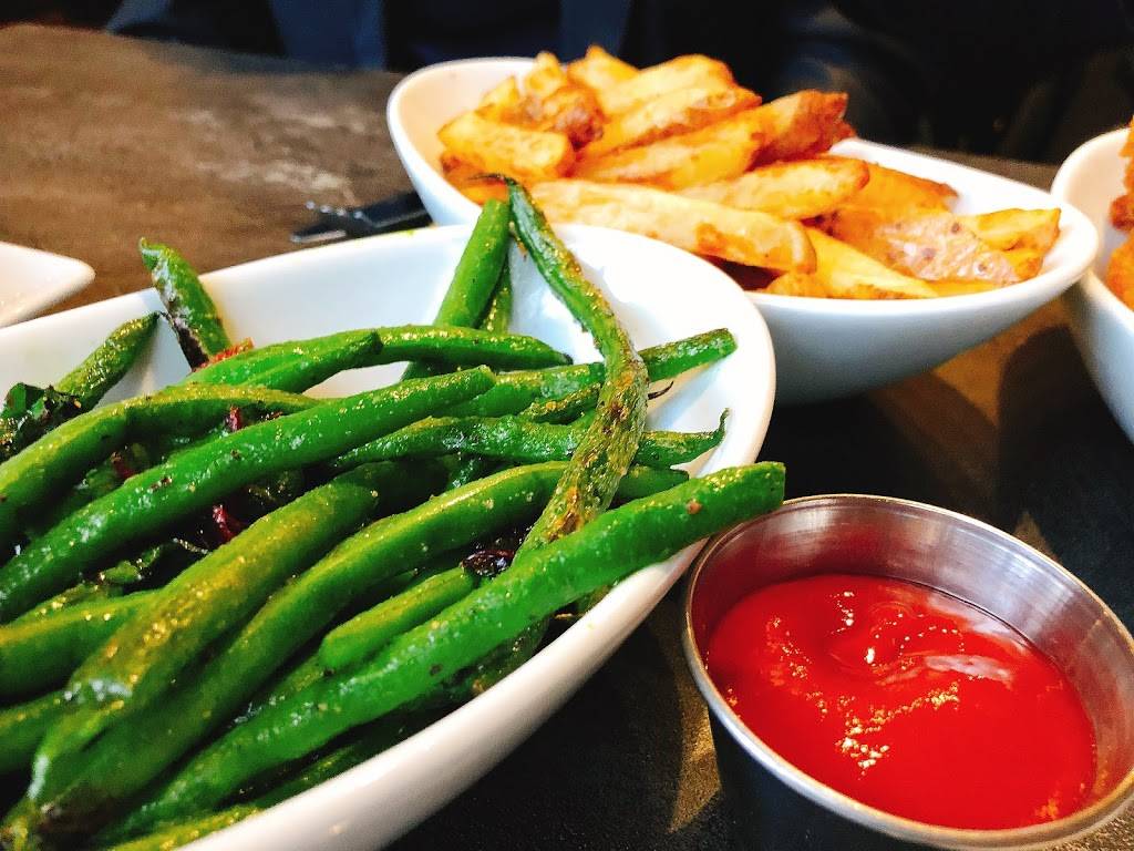 Prime on Avenue | restaurant | 1960 Avenue Rd, North York, ON M5M 4A4, Canada | 6473446099 OR +1 647-344-6099