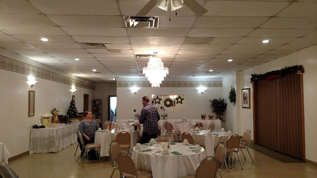 Dinos Restaurant & Pizza | restaurant | 10941 Mahoning Ave, North Jackson, OH 44451, USA | 3305382263 OR +1 330-538-2263