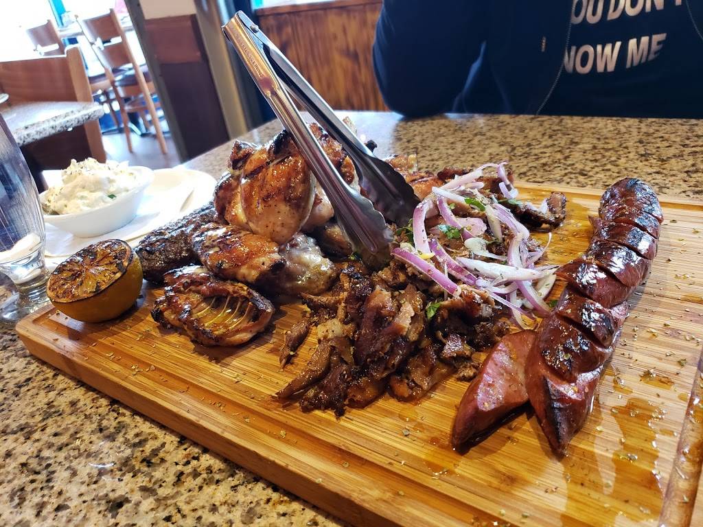 Greektown Grill | restaurant | 4637 Chemin du Souvenir, Laval, QC H7W 1C5, Canada | 4506886340 OR +1 450-688-6340