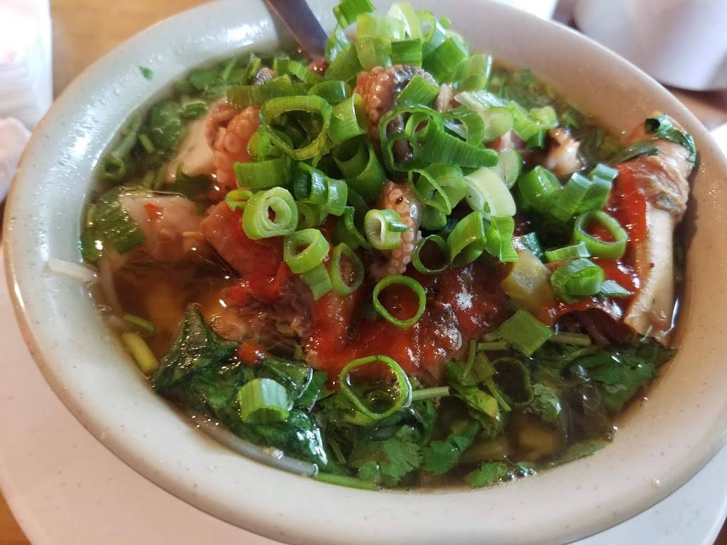 Ichiban Sushi & Hibachi | restaurant | 3302 Queen City Dr, Charlotte, NC 28208, USA | 7043937833 OR +1 704-393-7833