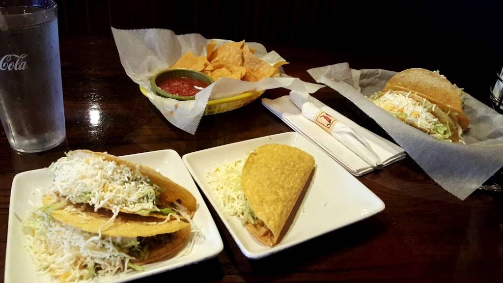 La Mexicana Cantina & Grill | restaurant | 76 West Ave, Tallmadge, OH 44278, USA | 3306302800 OR +1 330-630-2800