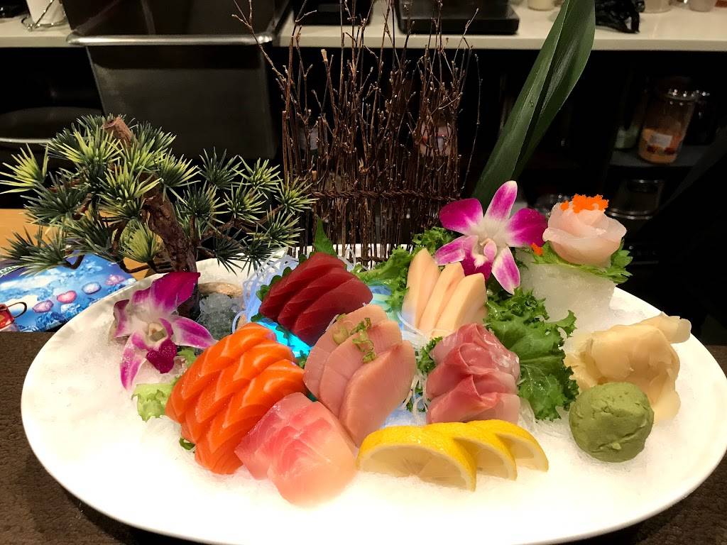 Megumi Japanese Ramen & Sushi Bar | restaurant | 915 Race St Chinatown , Philadelphia,PA 19107  Pickup only | 2157330128 OR +1 215-733-0128