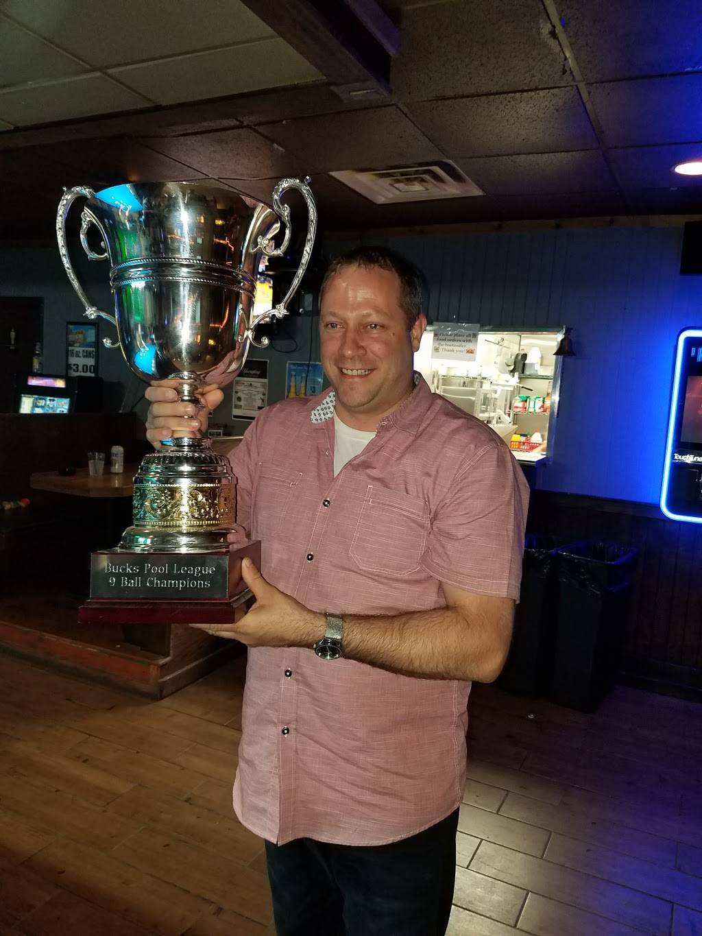 Stadium Bar & Grill | restaurant | 4145 Woerner Ave, Levittown, PA 19057, USA | 2159437450 OR +1 215-943-7450