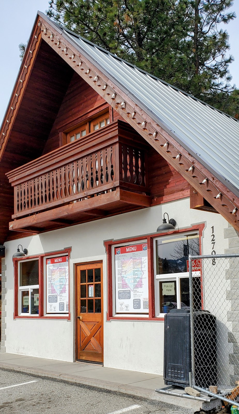 Heidleburger Drive In | restaurant | 12708 US-2, Leavenworth, WA 98826, USA | 5095485471 OR +1 509-548-5471