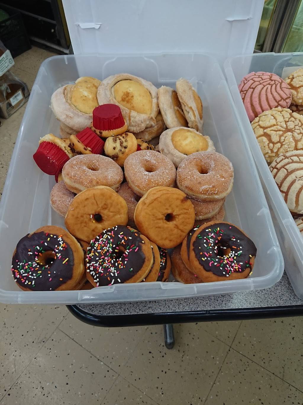 Tienda y Taqueria mexicana El Morelense |  | 2381 Daniels Creek Rd, Collinsville, VA 24078, USA | 2766222676 OR +1 276-622-2676