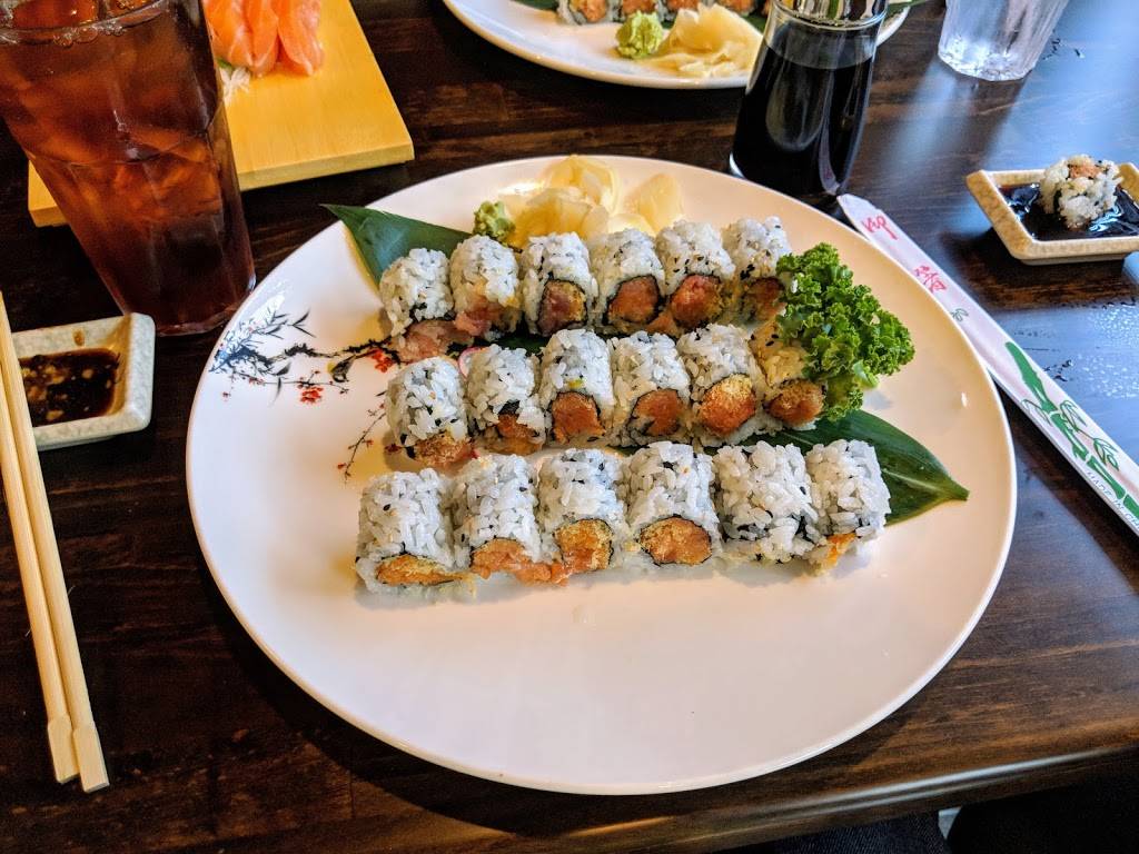 Enoki Sushi | restaurant | 100 N Wolfe Nursery Rd Ste198, Stephenville, TX 76401, USA | 2549772887 OR +1 254-977-2887