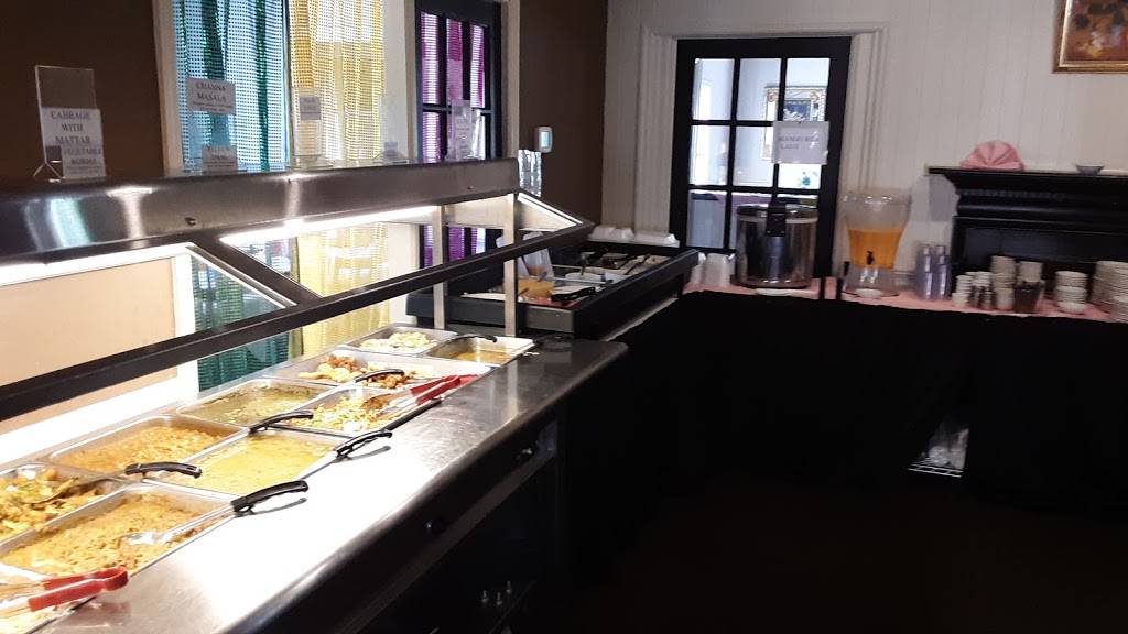 Indian Palace | restaurant | 4506 E 3rd St, Bloomington, IN 47401, USA | 8128222951 OR +1 812-822-2951