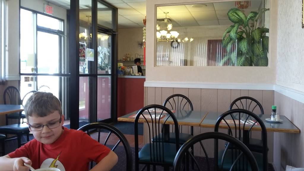 Lis Restaurant | restaurant | 3710 Tecumseh Rd E, Windsor, ON N8W 1H9, Canada | 5199486121 OR +1 519-948-6121