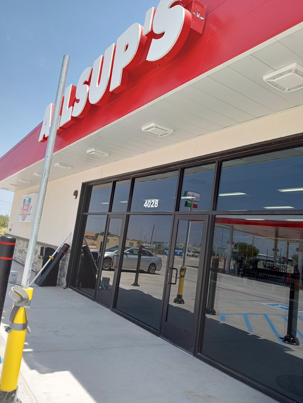 Allsups Convenience Store | restaurant | 4028 S Bryant Blvd, San Angelo, TX 76903, USA | 3256506925 OR +1 325-650-6925