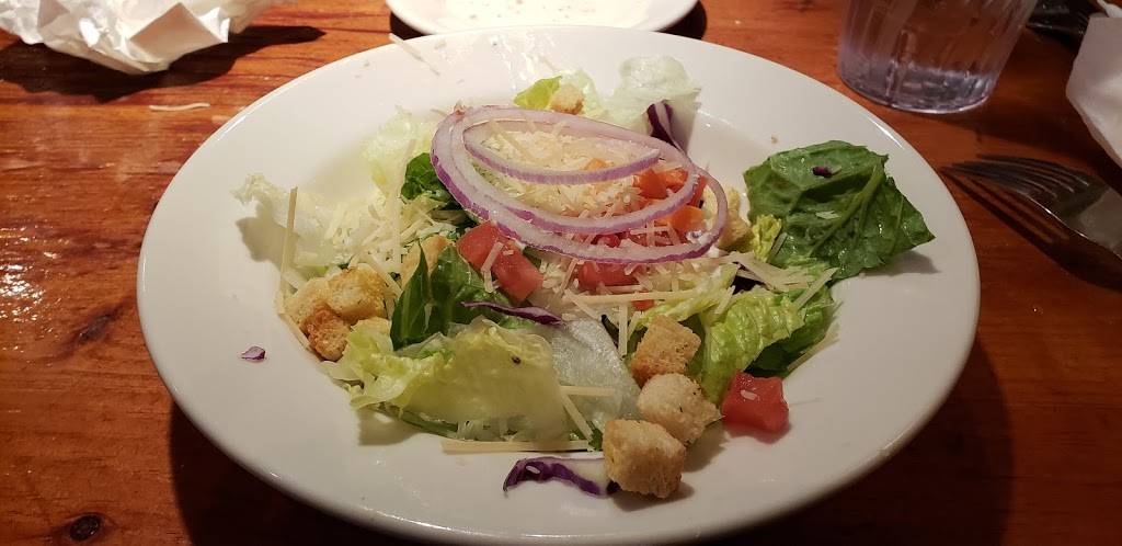 Johnny Carinos Italian | restaurant | 7900 S Walker Ave, Oklahoma City, OK 73139, USA | 4056324605 OR +1 405-632-4605