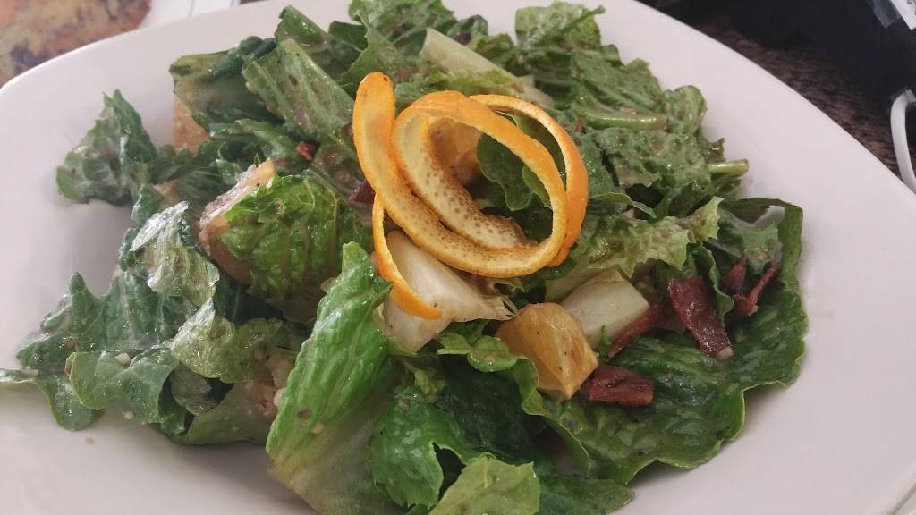 Gyro On Pita | restaurant | 91 Danbury Rd, Ridgefield, CT 06877, USA | 2034387100 OR +1 203-438-7100