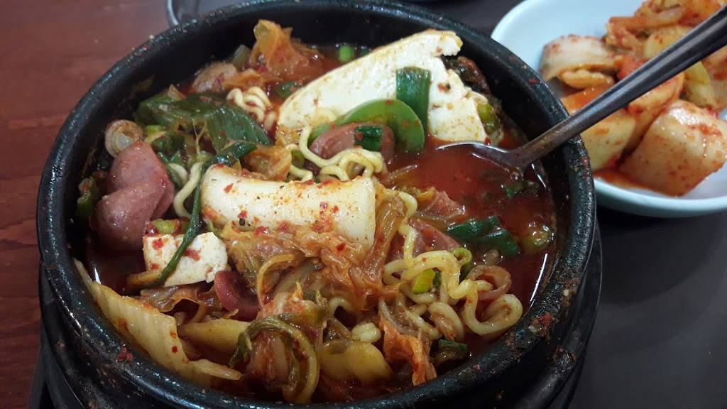 MannaRang | restaurant | 7500, 3301 N Ridge Rd, Ellicott City, MD 21043, USA | 4433255578 OR +1 443-325-5578