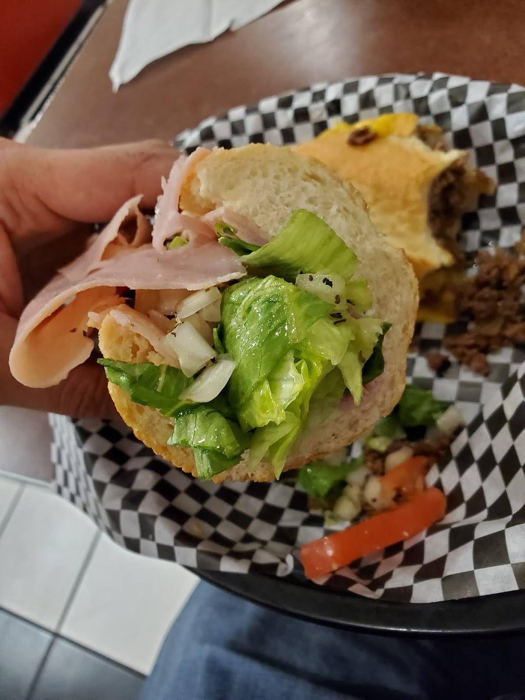 Philly Steaks | restaurant | 2520 Juan Tabo Blvd NE, Albuquerque, NM 87112, USA | 5055822527 OR +1 505-582-2527