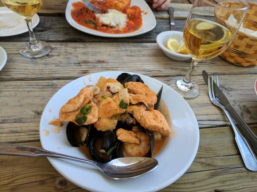 Zouave Restaurant | restaurant | 2615 NE 65th St, Seattle, WA 98115, USA | 2065257747 OR +1 206-525-7747