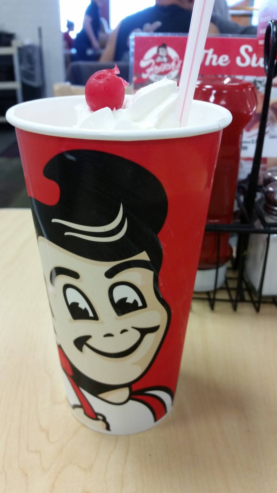 Frischs Big Boy | bakery | 1707 E Perry St, Port Clinton, OH 43452, USA | 4197343151 OR +1 419-734-3151