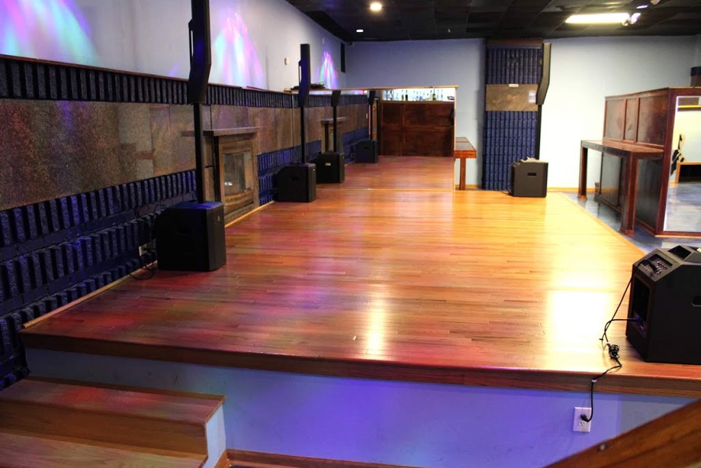 Playos Nightclub | restaurant | 1700 Grant St, Gary, IN 46404, USA | 2194556003 OR +1 219-455-6003