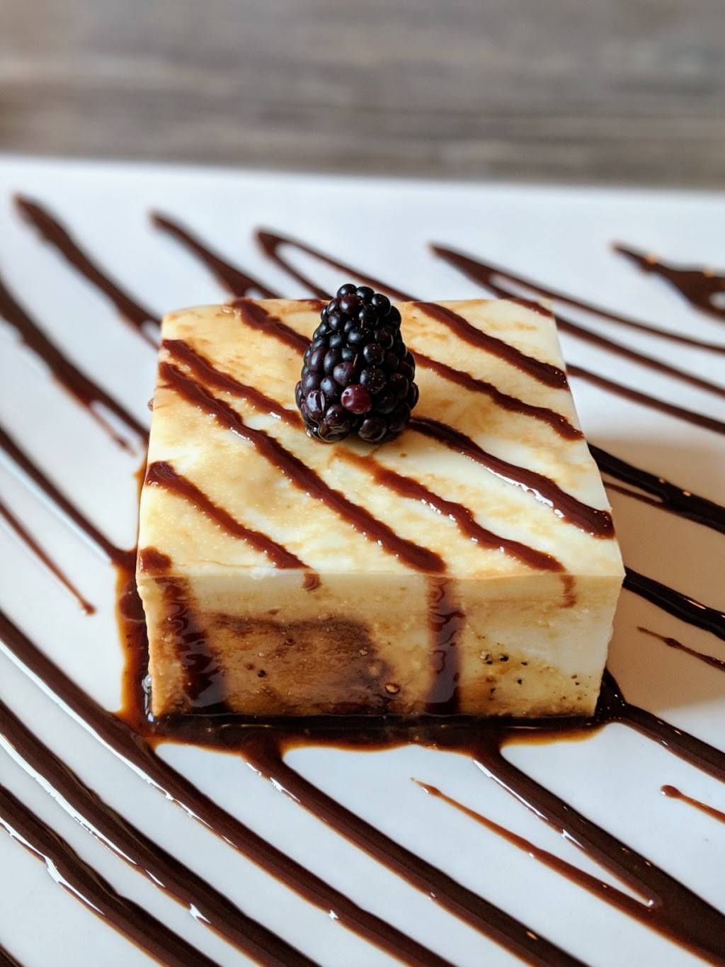 The Gundis Kurdish Kitchen | restaurant | 2909 N Clark St, Chicago, IL 60657, USA | 7739048120 OR +1 773-904-8120