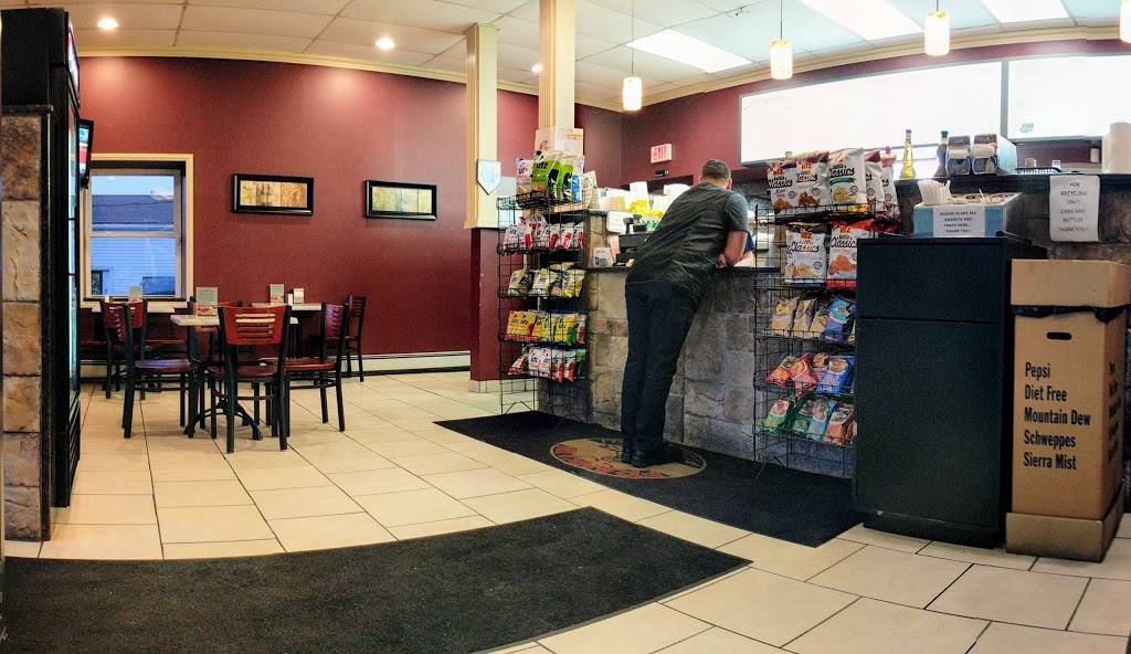 Franklin Pizza & Deli | restaurant | 18 Cottage St, Franklin, MA 02038, USA | 5085204240 OR +1 508-520-4240