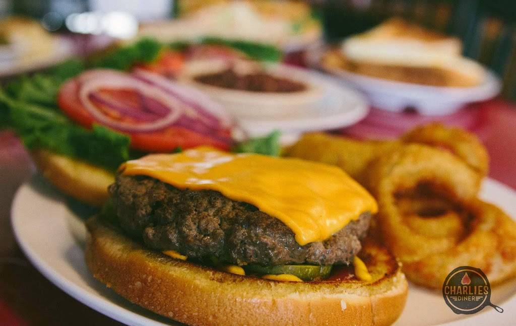 Charlies Diner | restaurant | 8929 Philips Hwy, Jacksonville, FL 32256, USA | 9043630990 OR +1 904-363-0990