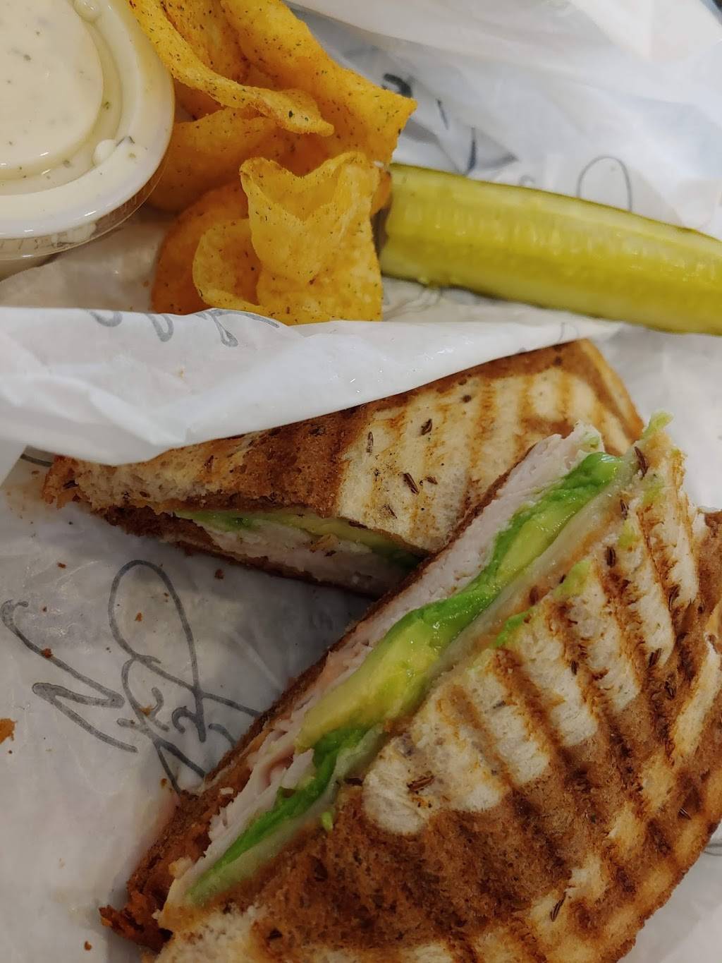 High Tower Deli | restaurant | 2929 Allen Pkwy, Houston, TX 77019, USA | 7139427015 OR +1 713-942-7015