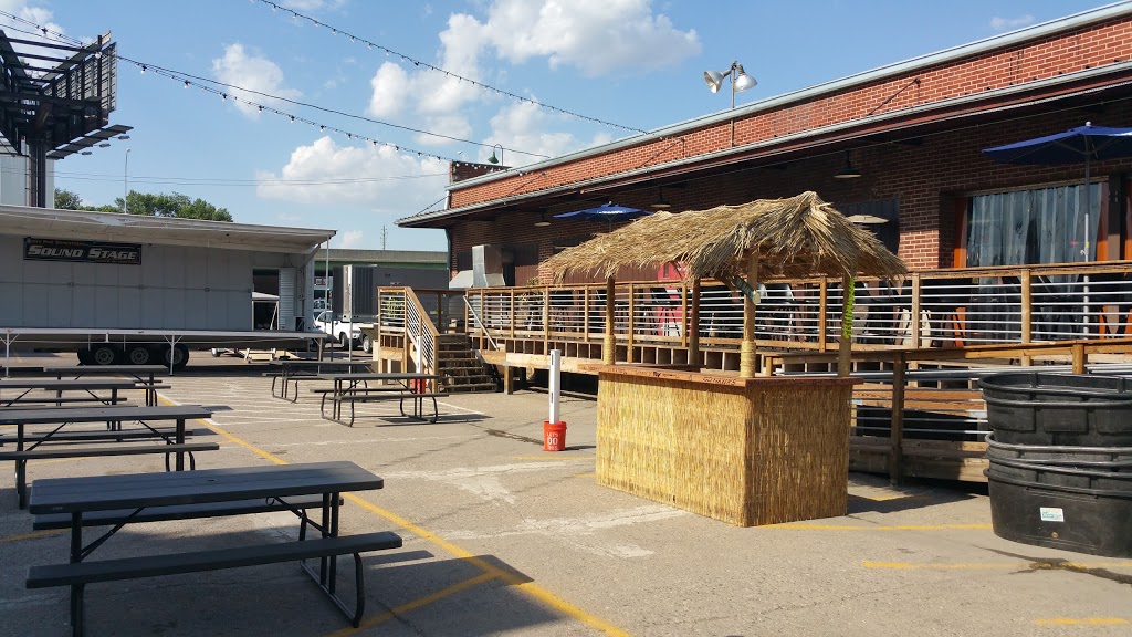 Doxx Bar | restaurant | 1219 5th St, Sioux City, IA 51101, USA | 7122243650 OR +1 712-224-3650