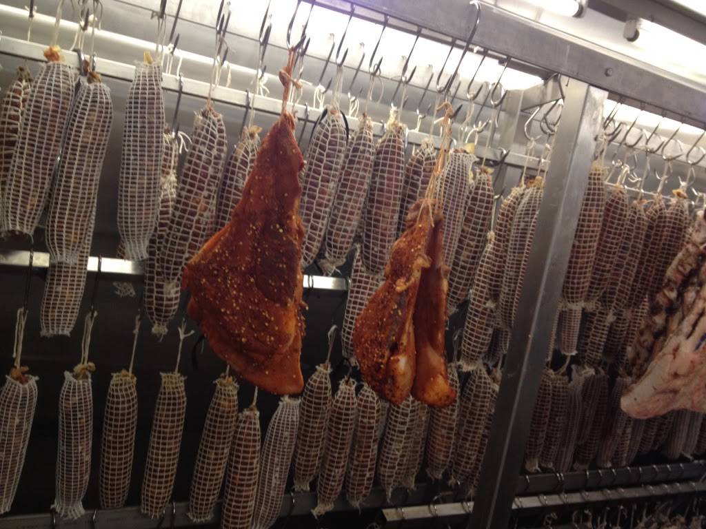 Eddystone Meats | restaurant | 245 Eddystone Ave, North York, ON M3N 1H8, Canada | 4167435601 OR +1 416-743-5601