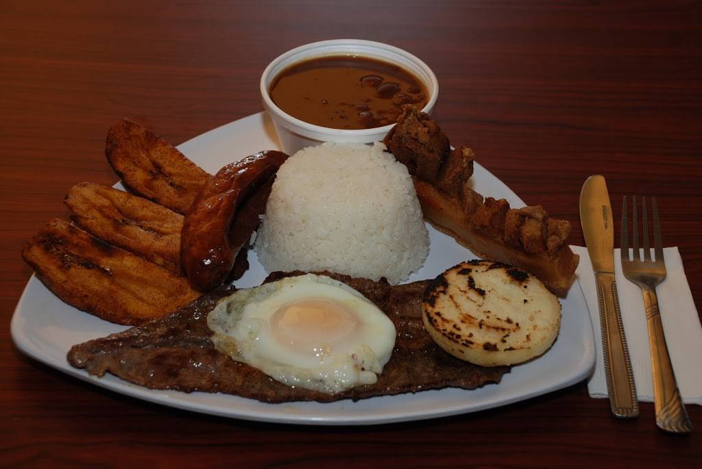 Martas Courthouse Cafe | restaurant | 3136 NW 27th Ave, Miami, FL 33142, USA | 3056353797 OR +1 305-635-3797