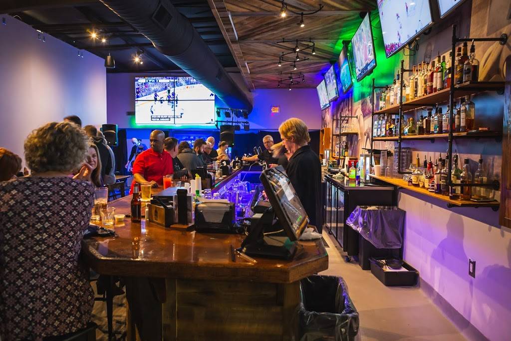 Clubhouse Sports Bar & Billiards | restaurant | 21174 Timberlake Rd, Lynchburg, VA 24502, USA | 4342397665 OR +1 434-239-7665