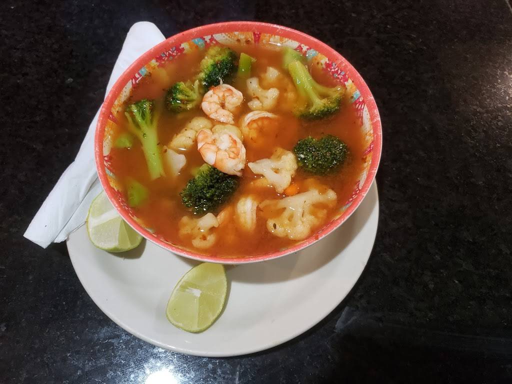 Las Plazas Mexican Restaurant | restaurant | 18 Mathis Dr, Dickson, TN 37055, USA | 6154460100 OR +1 615-446-0100